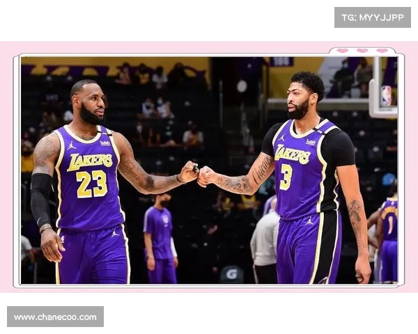 湖人队全面提升表现,力克对手 湖人队全面提升表现,力克对手