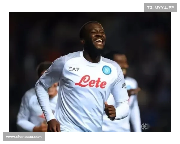 斯基拉:米兰有意签下热刺边卫埃默森,球员已表达加盟意愿 斯基拉:米兰有意签下热刺边卫埃默森,球员已表达加盟意愿