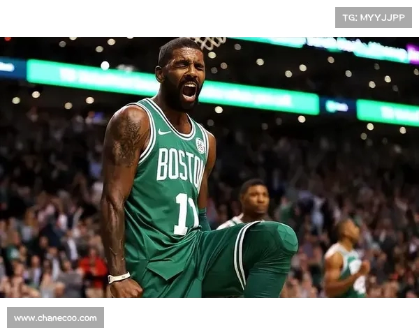 欧文接发球快速反击,低手拉杆妙传加福德轻松得分(欧文打球教学视频) 欧文接发球快速反击,低手拉杆妙传加福德轻松得分(欧文打球教学视频)