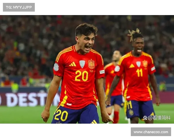 荷兰队关键位置状态堪忧,斯豪滕成为半决赛最佳球员的背后原因 荷兰队关键位置状态堪忧,斯豪滕成为半决赛最佳球员的背后原因