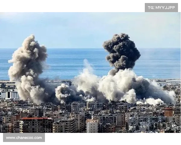 以色列空袭炸死黎巴嫩高级指挥官,黎巴嫩猛烈回击发射火箭弹 以色列空袭炸死黎巴嫩高级指挥官,黎巴嫩猛烈回击发射火箭弹