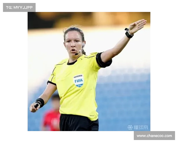 北青报道:安然成首位连续执法五人制世界杯的中国裁判,打破历史新纪录 北青报道:安然成首位连续执法五人制世界杯的中国裁判,打破历史新纪录