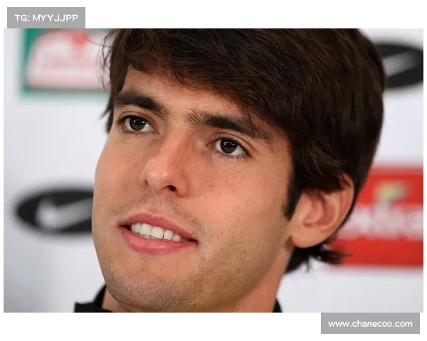 卡卡:内马尔未能赢得个人荣誉的关键在于集体成就的角色定位 卡卡:内马尔未能赢得个人荣誉的关键在于集体成就的角色定位